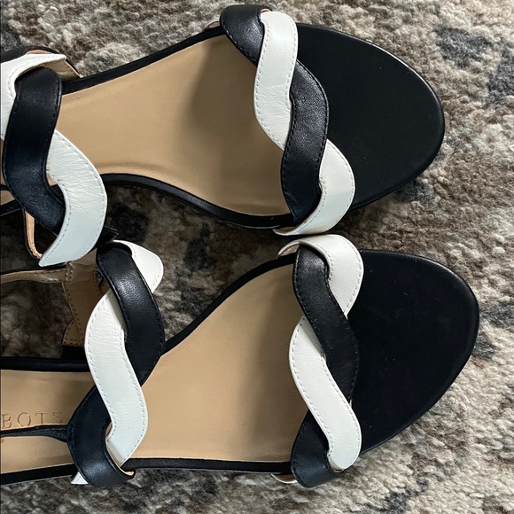 Talbots Capri Twist Mini Wedge Leather sandals. NWOT size 9 - Picture 6 of 9